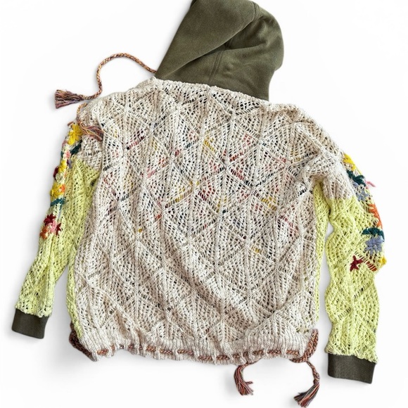 NWT!  Free People Wild Meadow Pullover w Hoodie Crochet Knit Sweater Size L - Picture 10 of 11